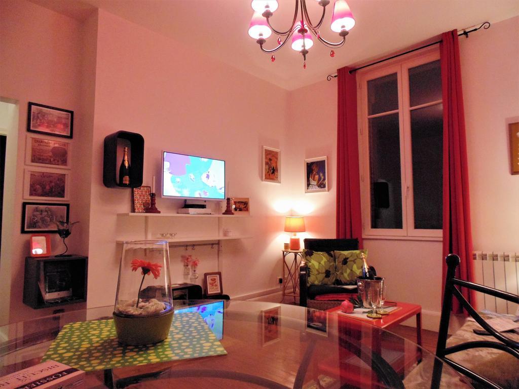 La Mignonette Apartment Еперне Екстериор снимка