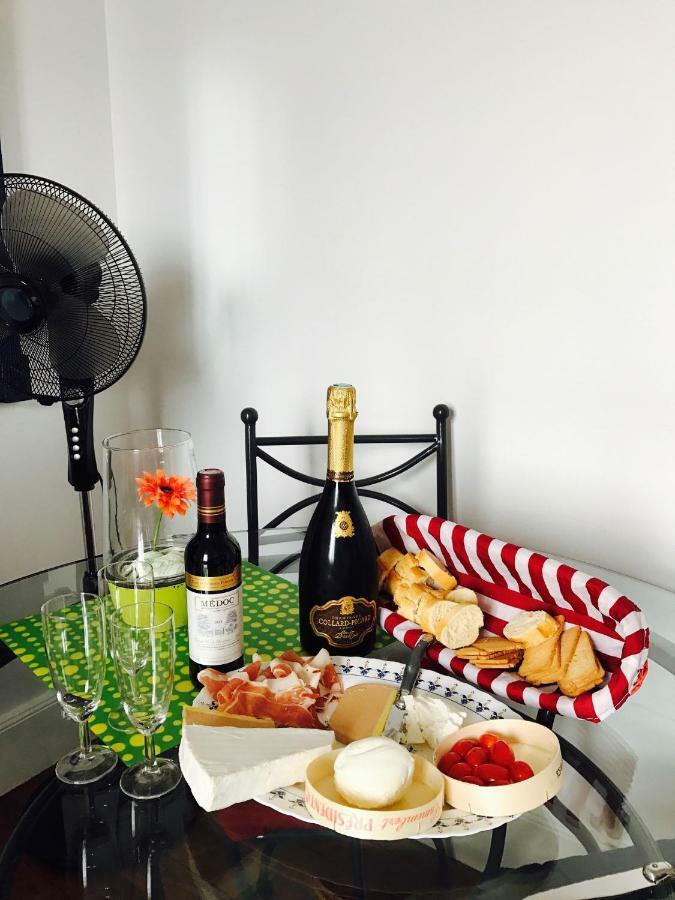 La Mignonette Apartment Еперне Екстериор снимка